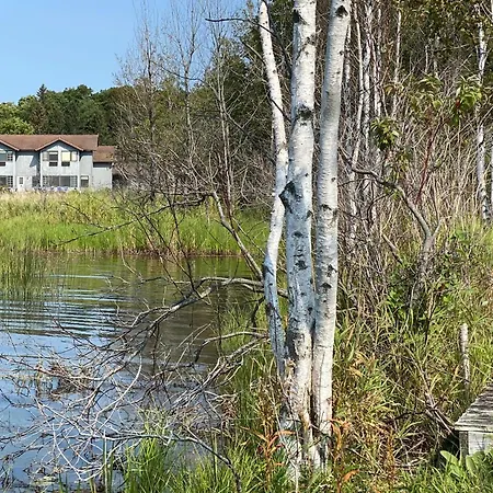 The Harbor Inn Resort